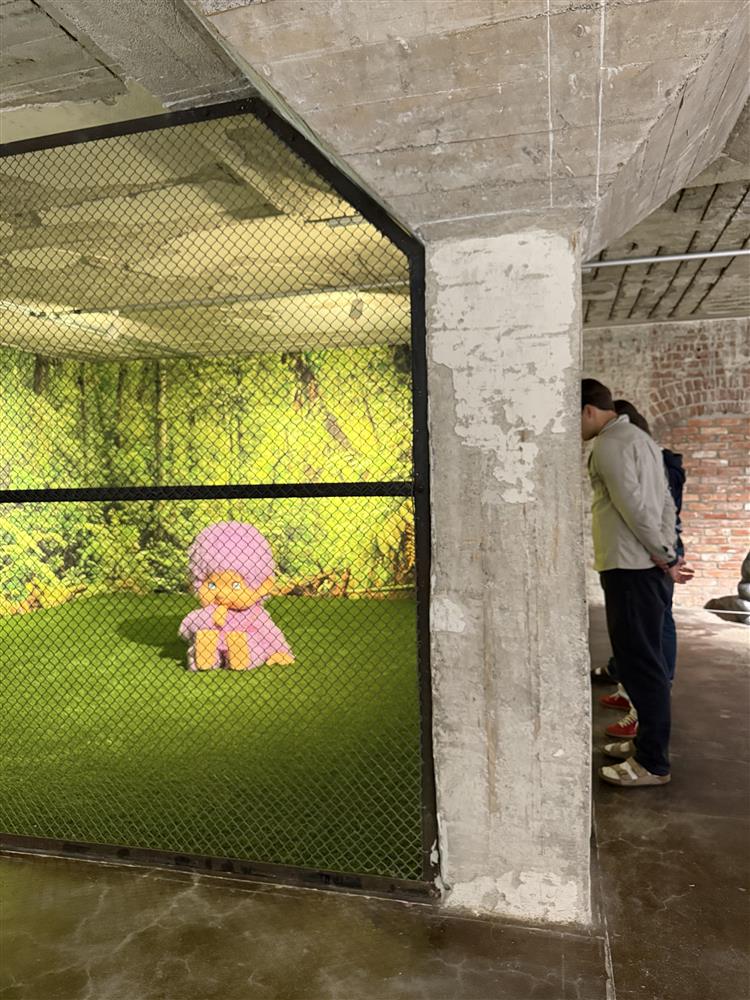 En kunstinstallasjon - Klikk for stort bilde