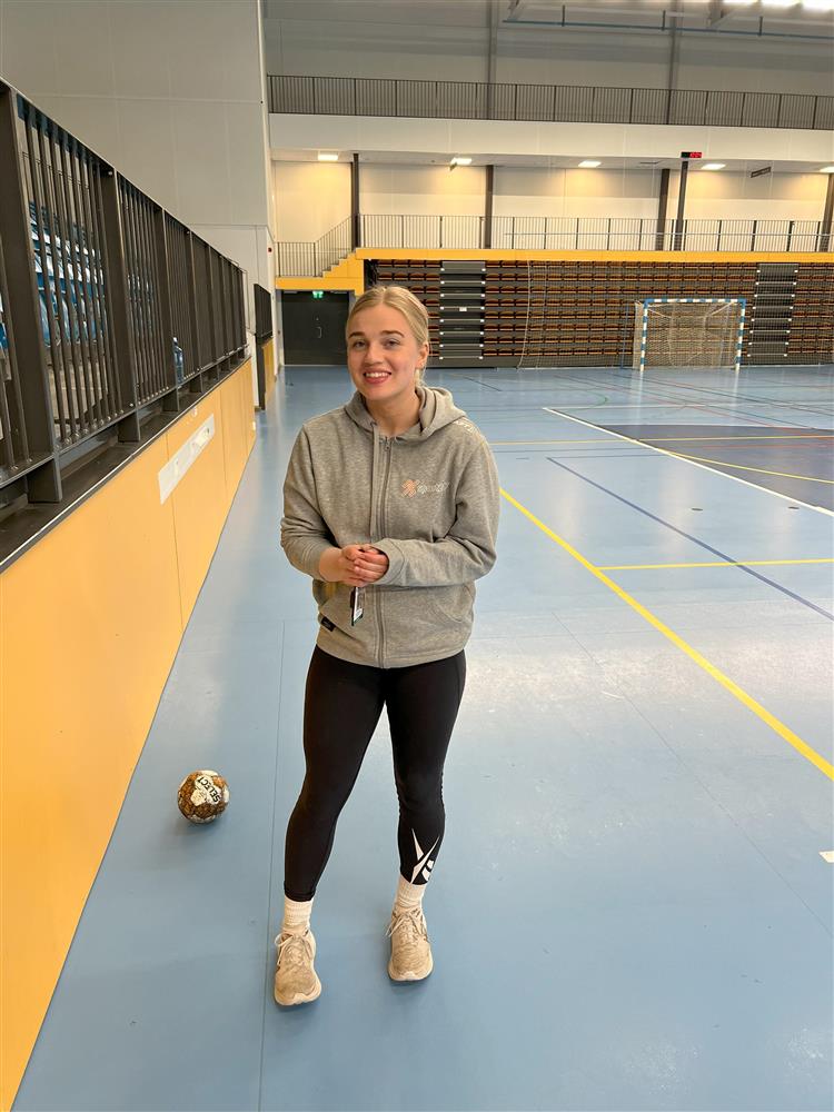 Lærer i toppidrett håndball var fornøyd med dagen - Klikk for stort bilde